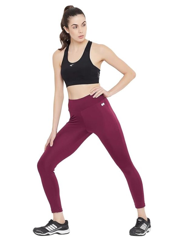 Clovia Women's Activewear Ankle Length Slim Fit Tights